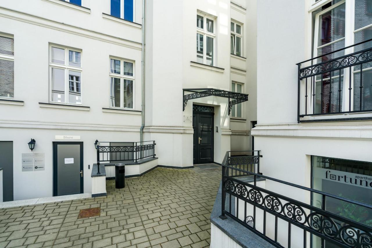 Modish Studio Poznan Old Town By Noclegi Renters Exterior foto